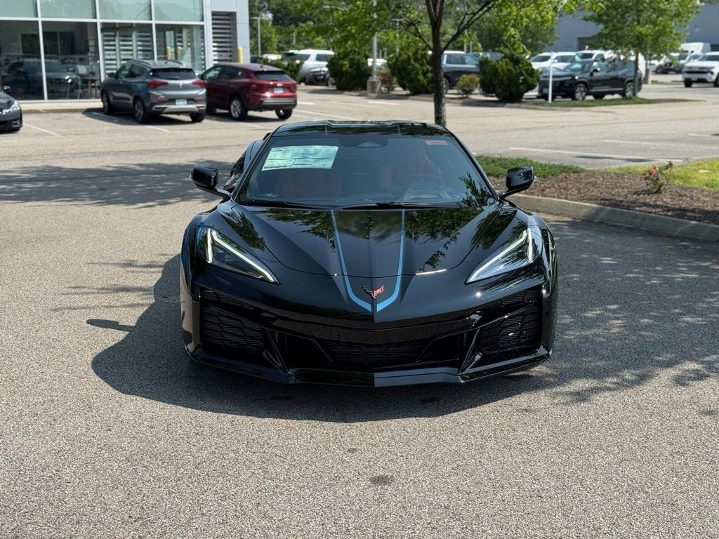 2025 Chevrolet Corvette E-Ray 1LZ