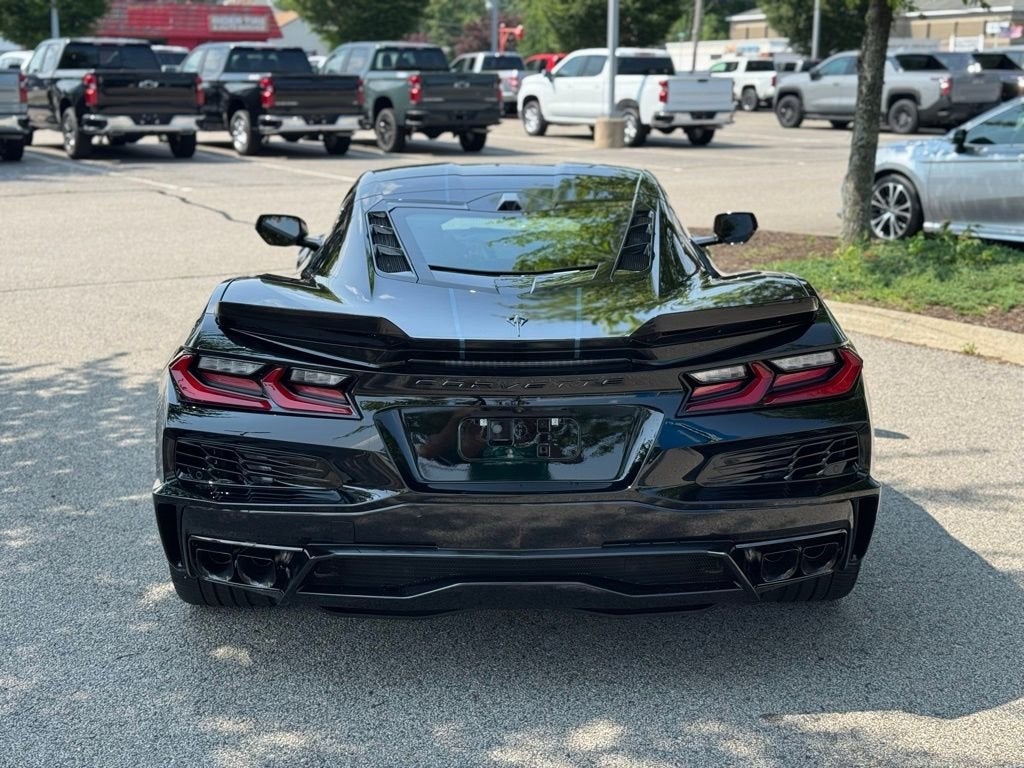 2025 Chevrolet Corvette E-Ray 1LZ