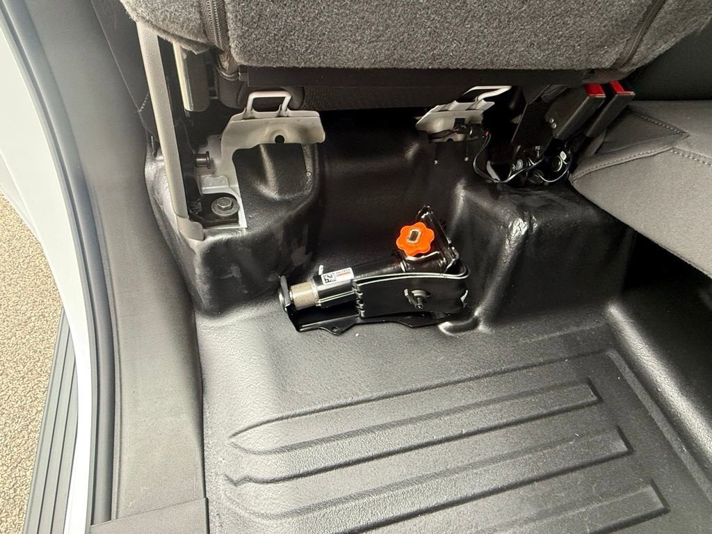 2026 Chevrolet Silverado 3500 HD WT DRW