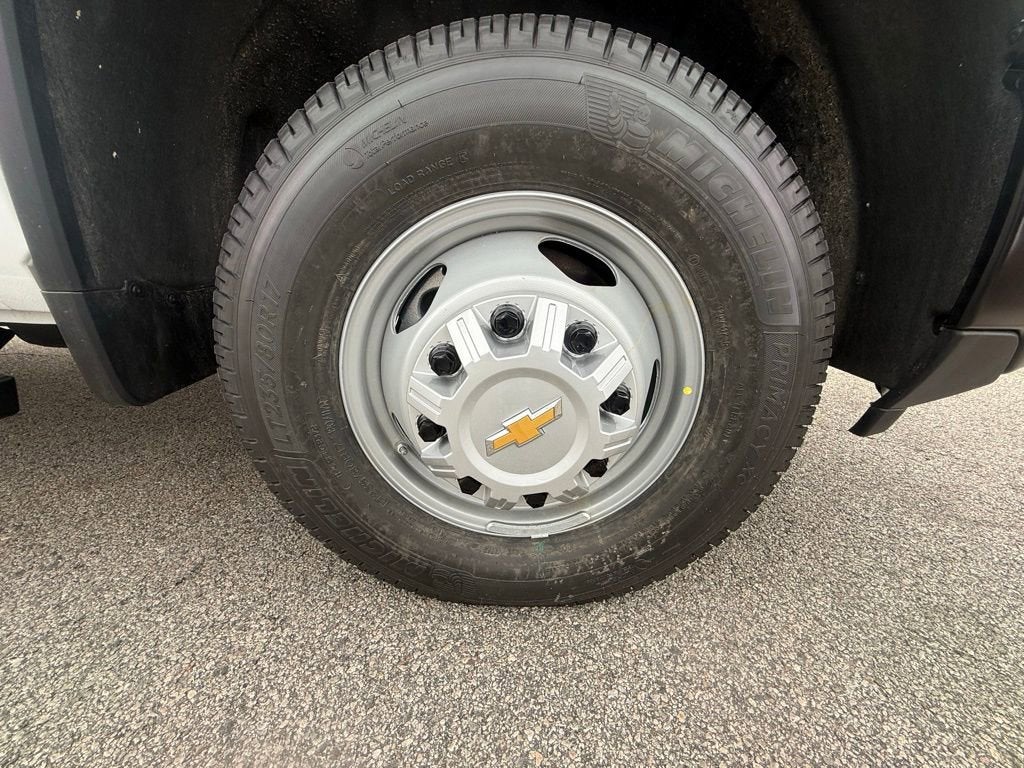 2026 Chevrolet Silverado 3500 HD WT DRW