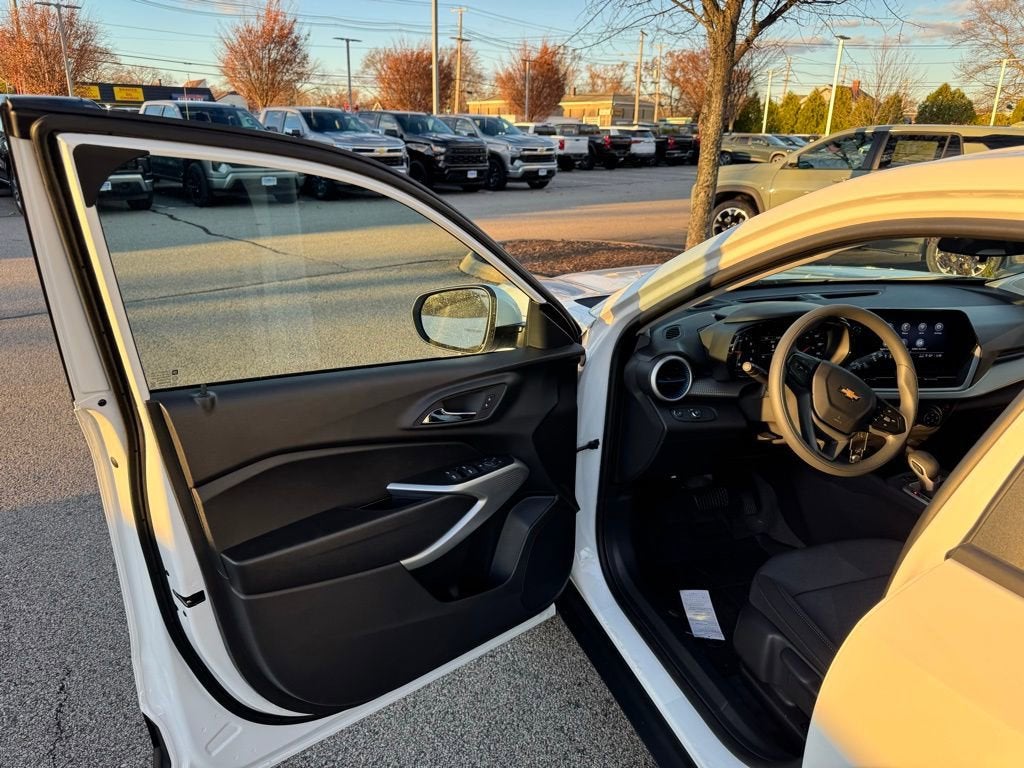 2026 Chevrolet Trax LS