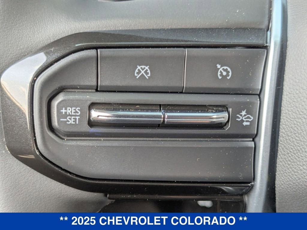 2025 Chevrolet Colorado WT/LT