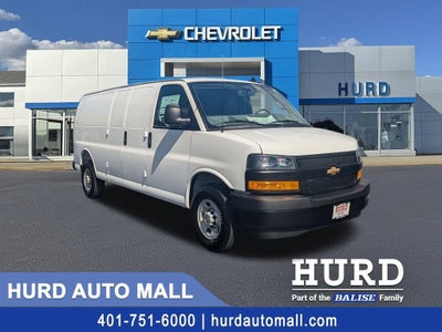 2025 Chevrolet Express Cargo 3500 WT