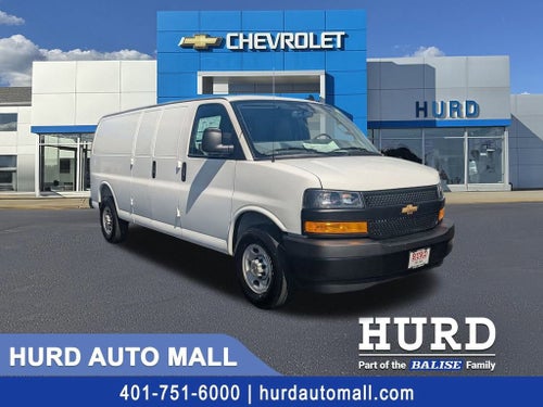 2025 Chevrolet Express Cargo 3500 WT