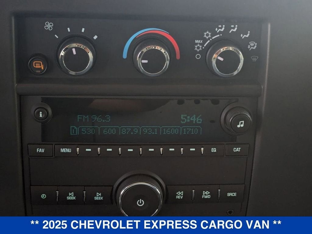 2025 Chevrolet Express Cargo 3500 WT