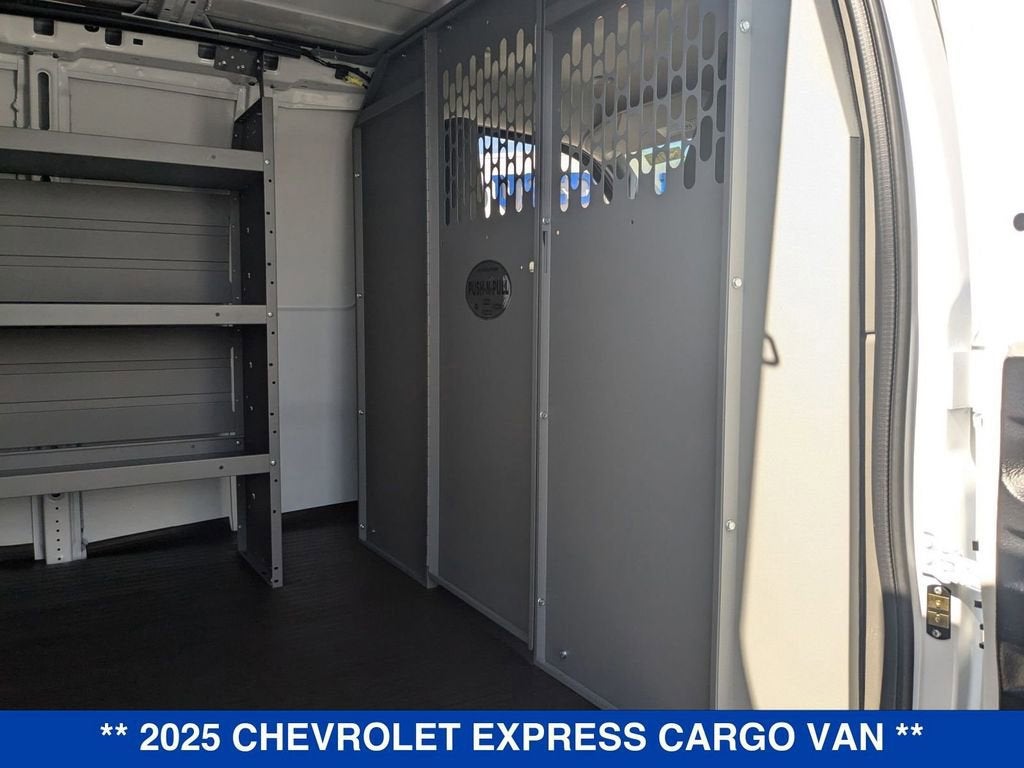 2025 Chevrolet Express Cargo 3500 WT