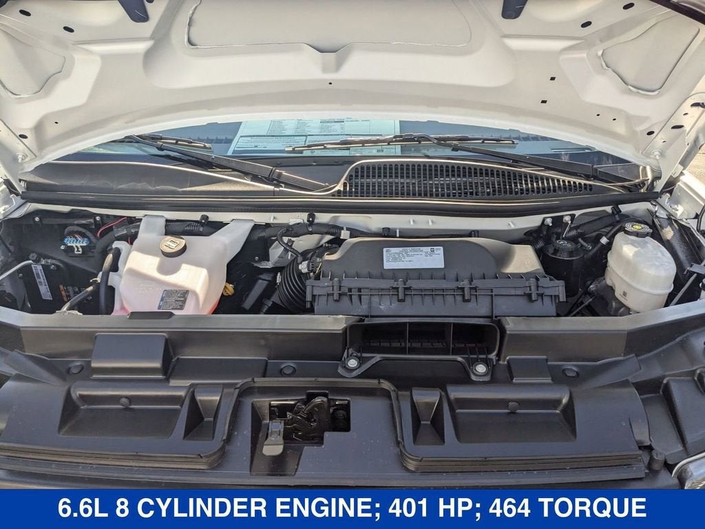 2025 Chevrolet Express Cargo 3500 WT