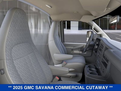 2025 GMC Savana Cutaway 3500 1WT