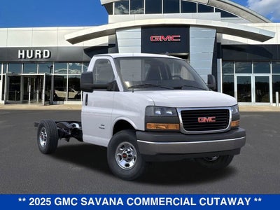 2025 GMC Savana Cutaway 3500 1WT