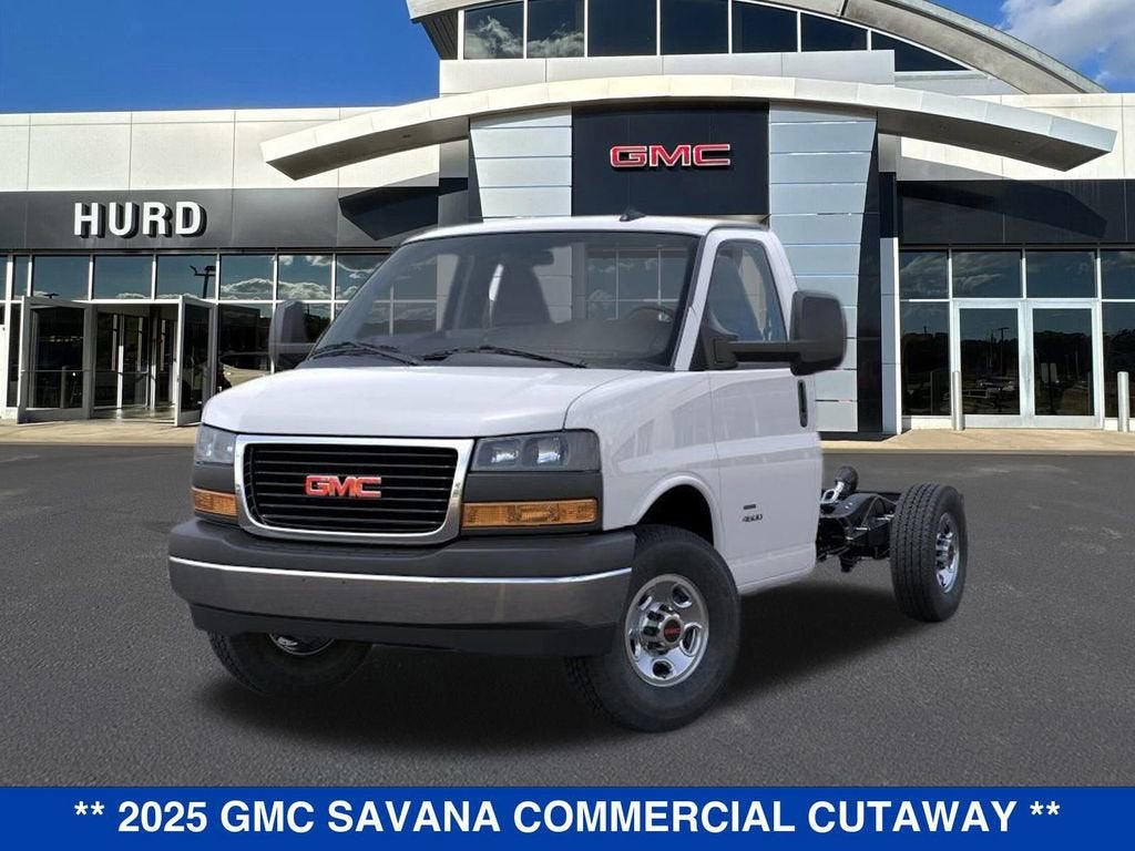 2025 GMC Savana Cutaway 3500 1WT