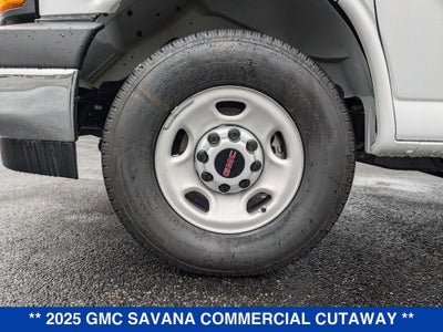 2025 GMC Savana Cutaway 3500 1WT