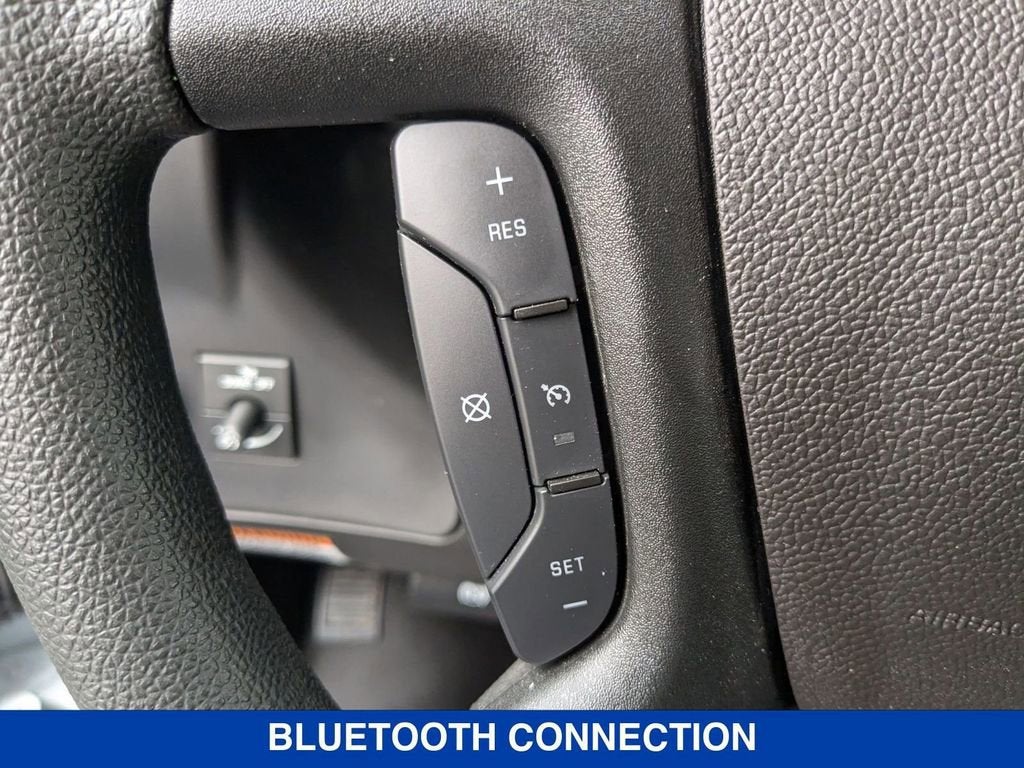 2025 GMC Savana Cutaway 3500 1WT