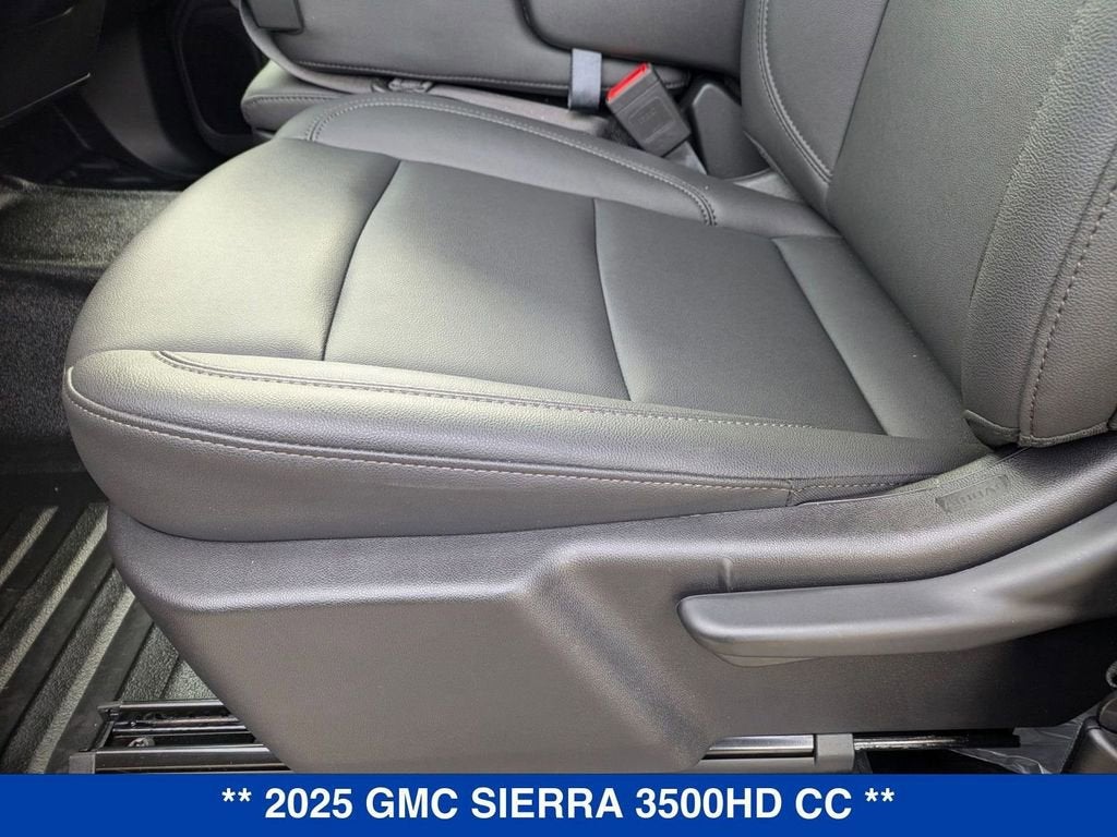 2025 GMC Sierra 3500 HD Chassis Cab Pro