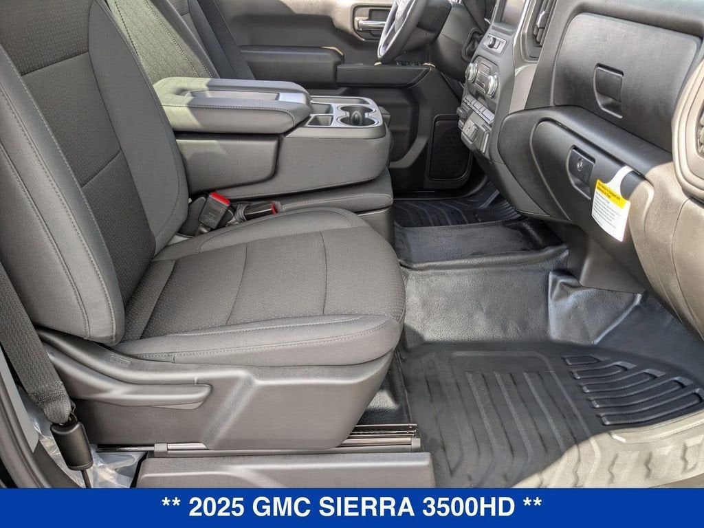 2025 GMC Sierra 3500 HD Pro