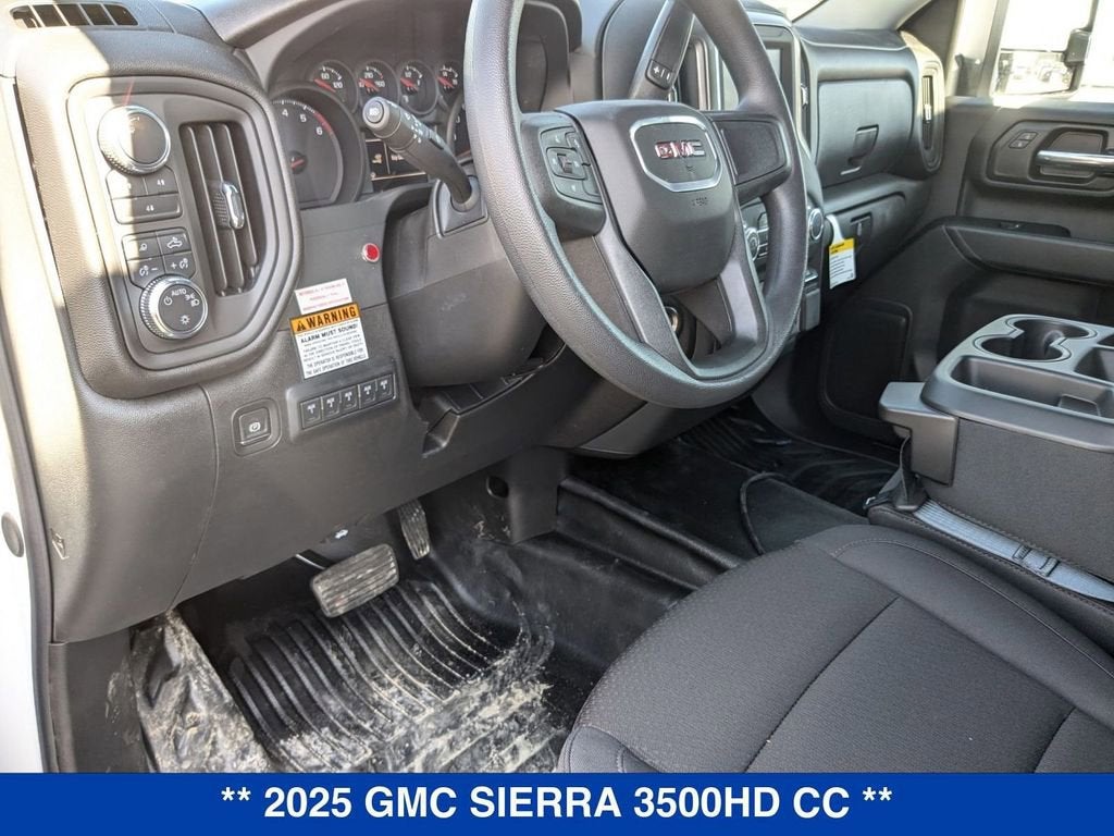2025 GMC Sierra 3500 HD Chassis Cab Pro