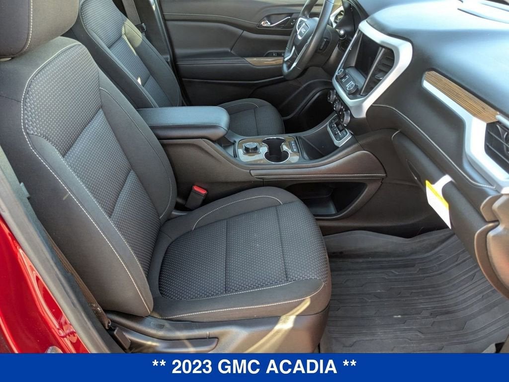 2023 GMC Acadia SLE