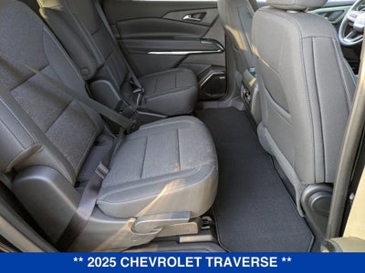 2025 Chevrolet Traverse LT
