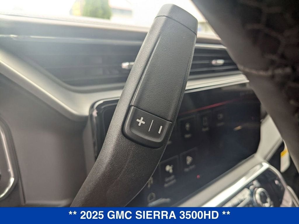 2025 GMC Sierra 3500 HD Denali