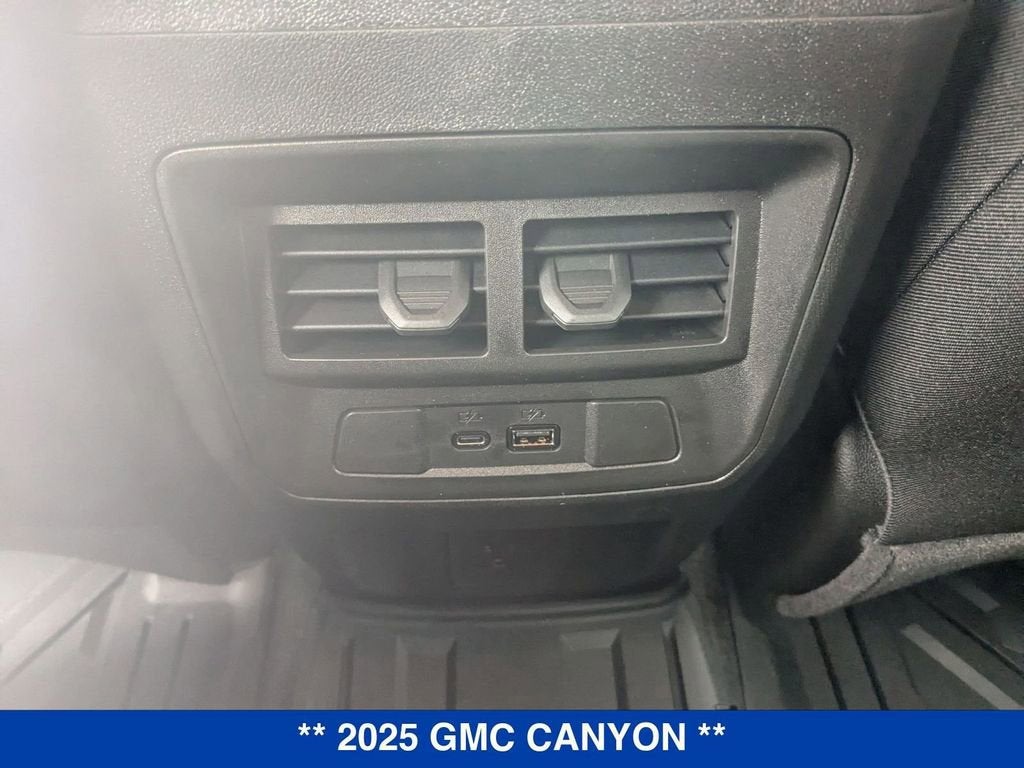 2025 GMC Canyon Elevation