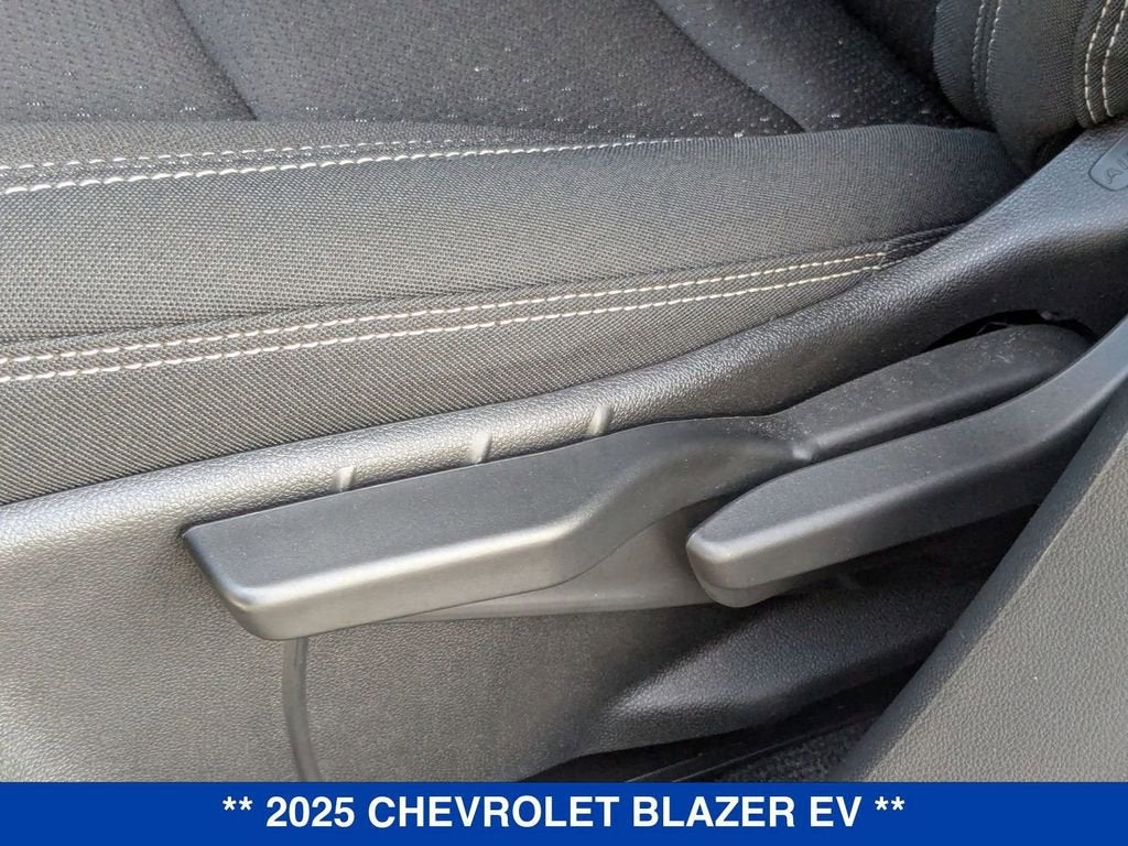 2025 Chevrolet Blazer EV LT