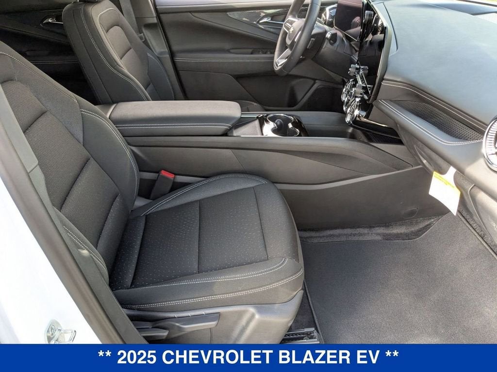 2025 Chevrolet Blazer EV LT