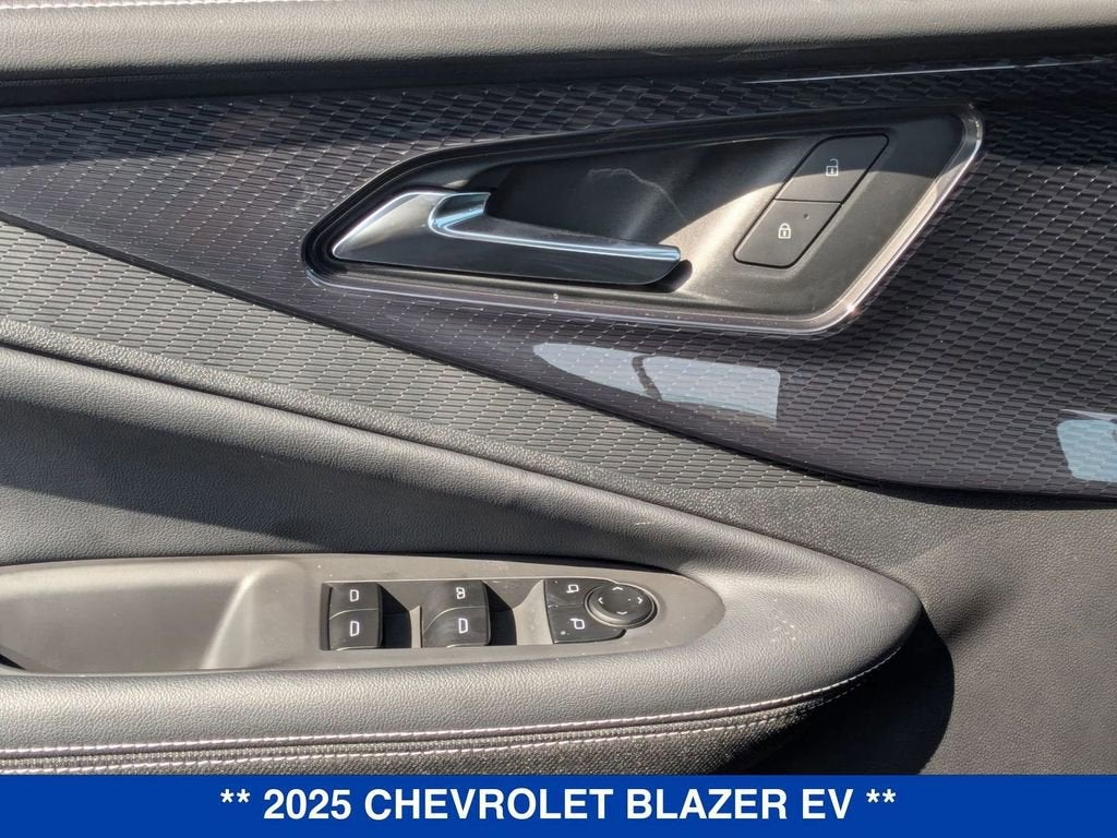 2025 Chevrolet Blazer EV LT