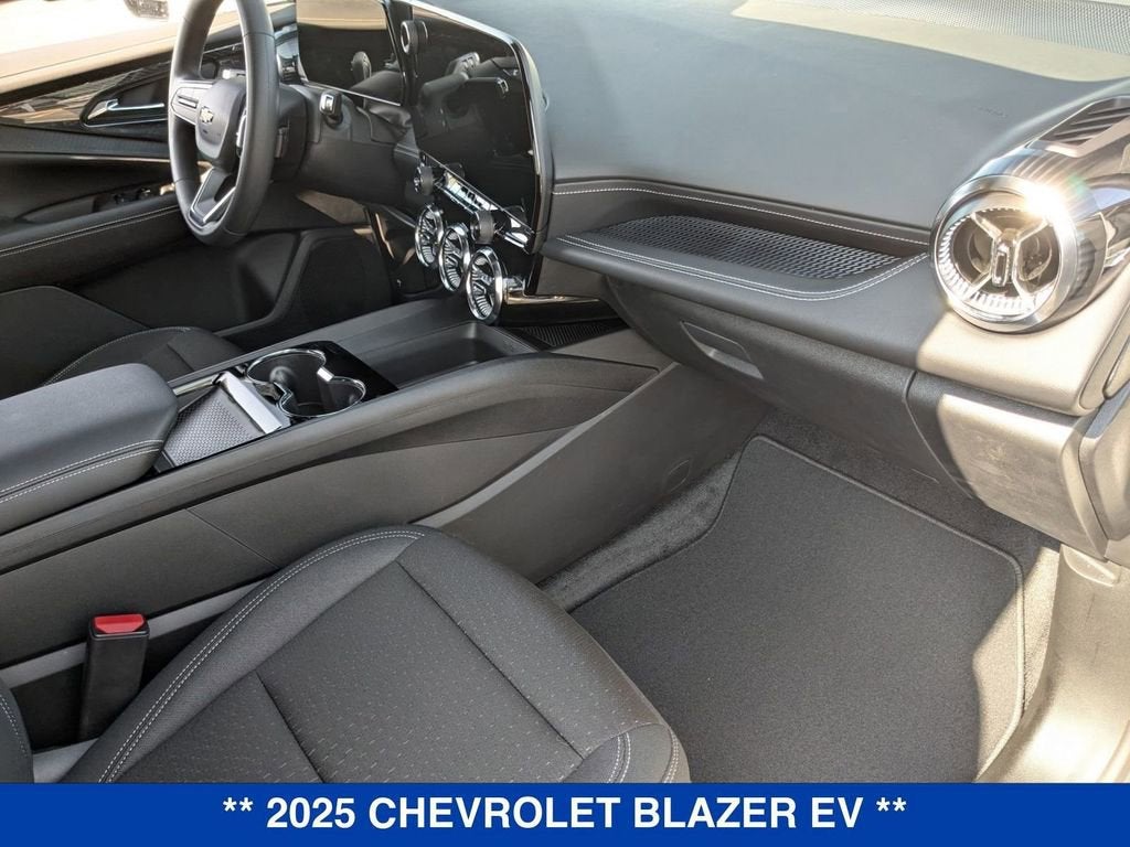 2025 Chevrolet Blazer EV LT