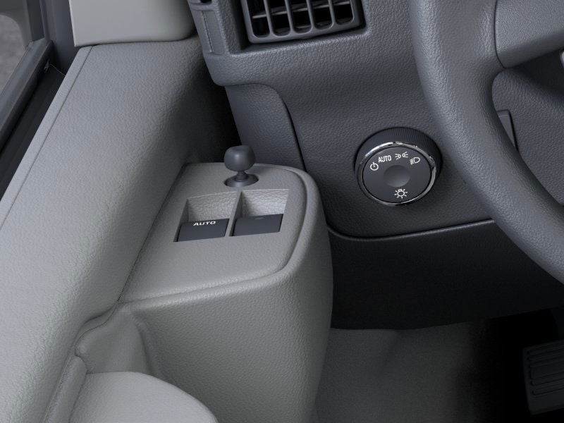 2025 GMC Savana Cutaway 3500 1WT