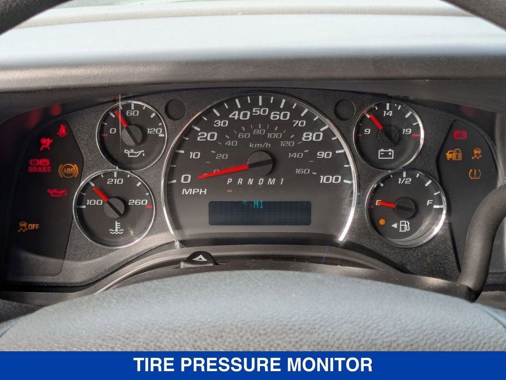 2025 GMC Savana Cutaway 3500 1WT