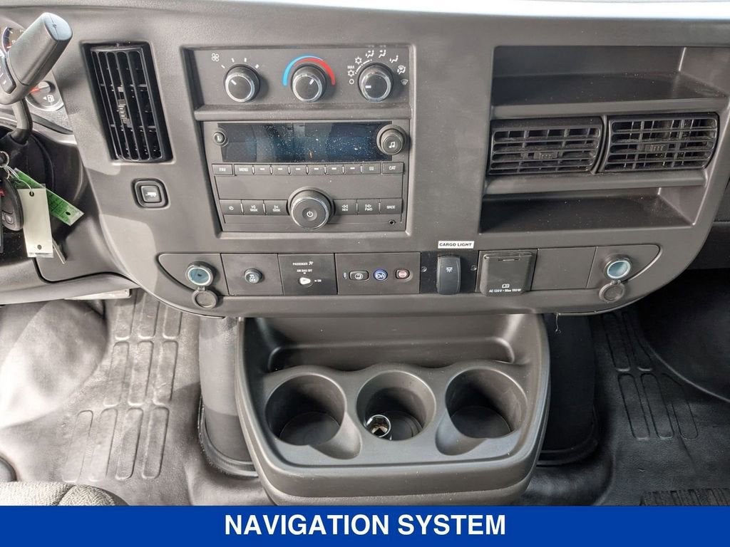 2025 GMC Savana Cutaway 3500 1WT