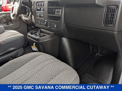 2025 GMC Savana Cutaway 3500 1WT