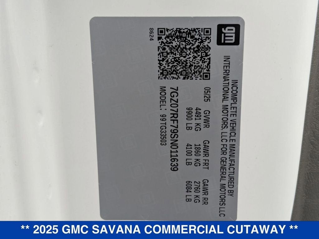 2025 GMC Savana Cutaway 3500 1WT