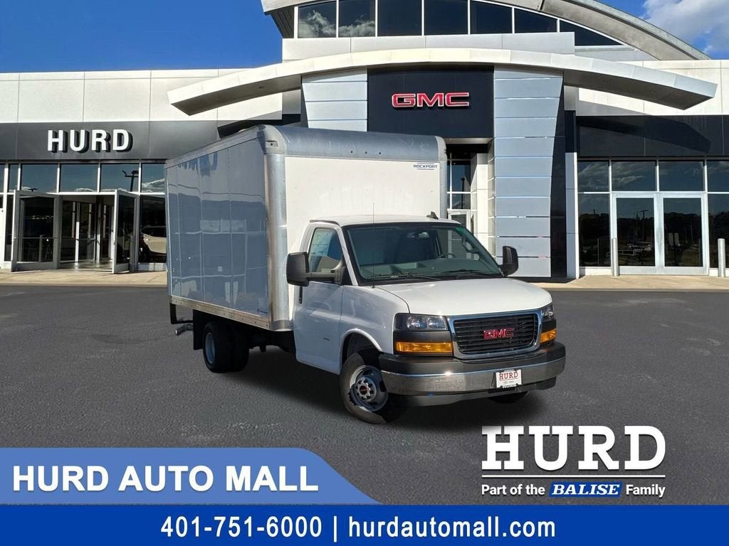 2025 GMC Savana Cutaway 3500 1WT
