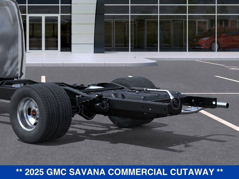 2025 GMC Savana Cutaway 4500 2WT
