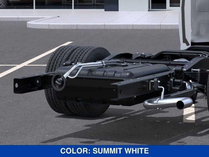 2025 GMC Savana Cutaway 4500 2WT