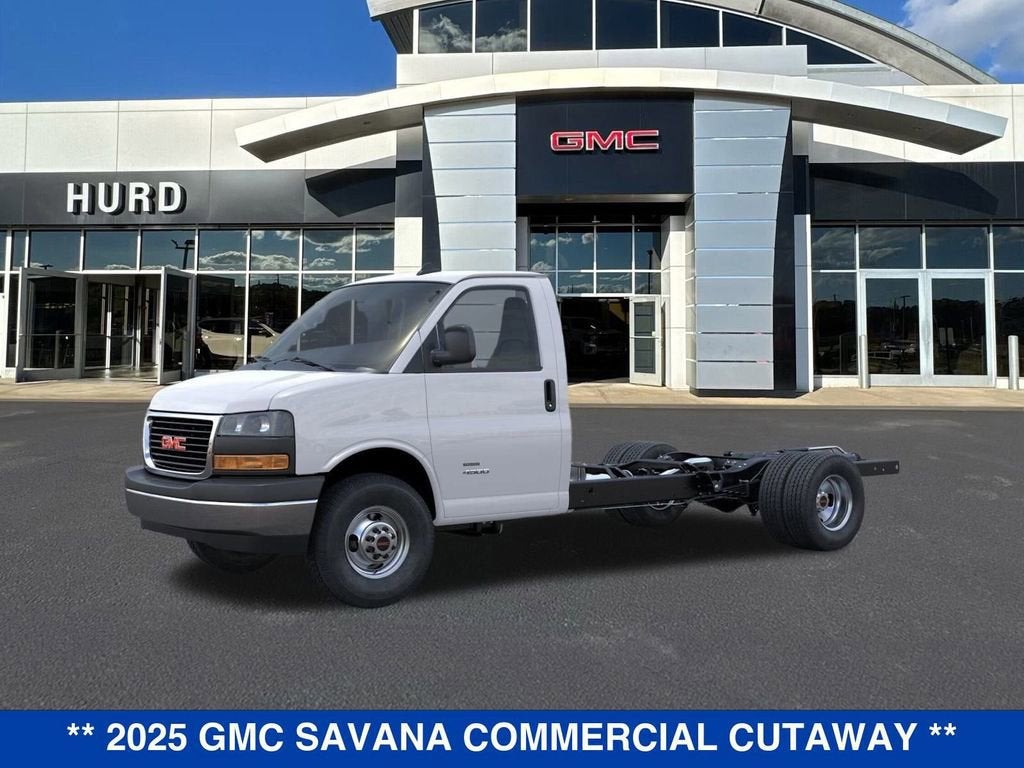 2025 GMC Savana Cutaway 4500 2WT